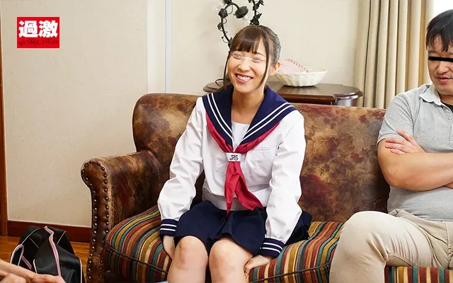 可愛い姪っ子に欲情してし… 壁押しつけ駅弁プレス 中出しを求める姪っ子