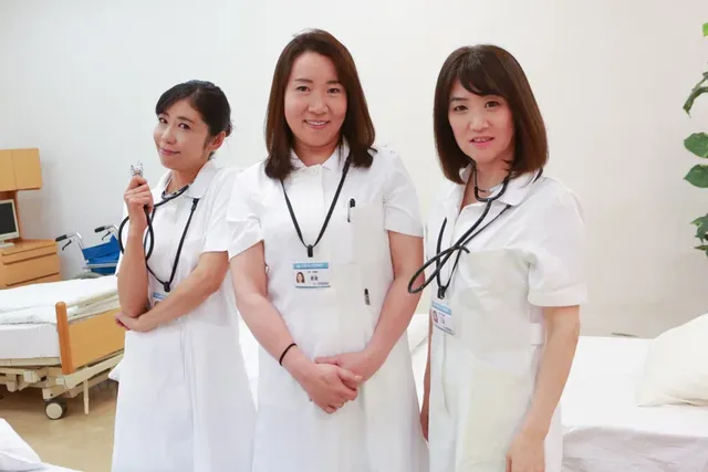 看護師長の新倉さん（56… 色っぽい五十路看護師しかいない病院に入院したら