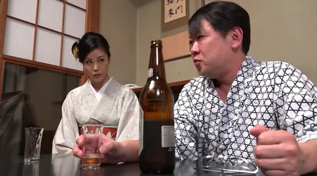 「本当はダメなんですが…… 疲れた身体を癒してくれる和服美人女将 12人4時間