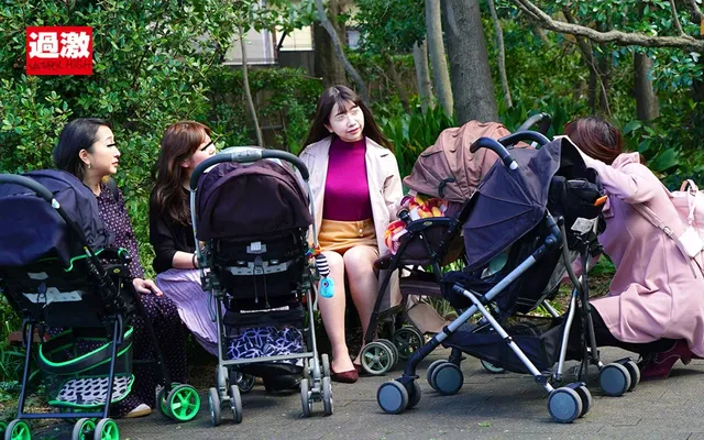 シリーズ第5弾を記念して… 産後処女を奪われ痙攣が止まらないベビーカー妻5