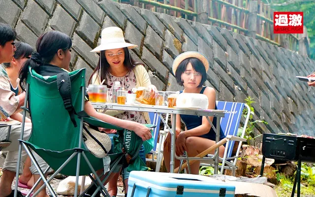 まさに夏の決定版！！「海… ナチュラルハイ真夏の痴○祭り 【夏服限定】 8時間