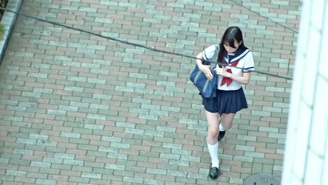 何日も尾行をし、ターゲッ… ○禁 拘束した少女を弄ぶ変質者の異常性癖 富田優衣