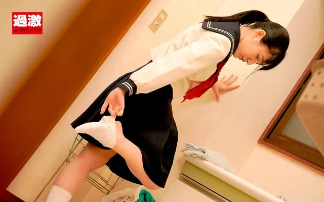既婚者チンポを狙う寝取り… 布団の中の痴女っこ 生ハメされ我慢できず何度も膣射