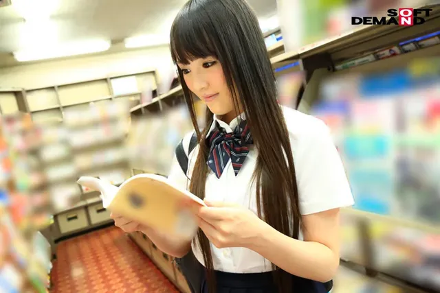 【配信限定で復刻】本屋に… 女子○生に媚薬を塗ったチ○ポで即ハメしたら 美少女編