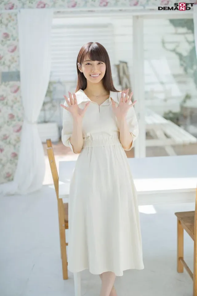 職業アロマセラピスト。趣… 純粋で華やかなアロマセラピスト 森美希 40歳 AV DEBUT