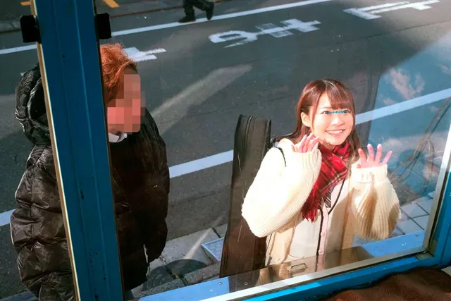 マジックミラー号今回の企… 街行く女子○校生がおま○こ丸出し拘束されたまま潮吹き