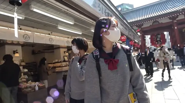 東京卒業旅行にご招待して… サディヴィレナウ！ りかこ＆もなみ