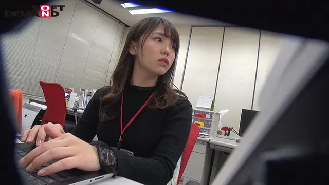 ニッコリ笑顔で愛嬌のある… 総務で働くハケンの佐々木さん26歳AV出演！佐々木夏菜