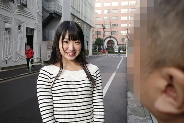 イケメンや絶倫おじさんま… 断り切れない欲求不満なスケベ妻たち！
