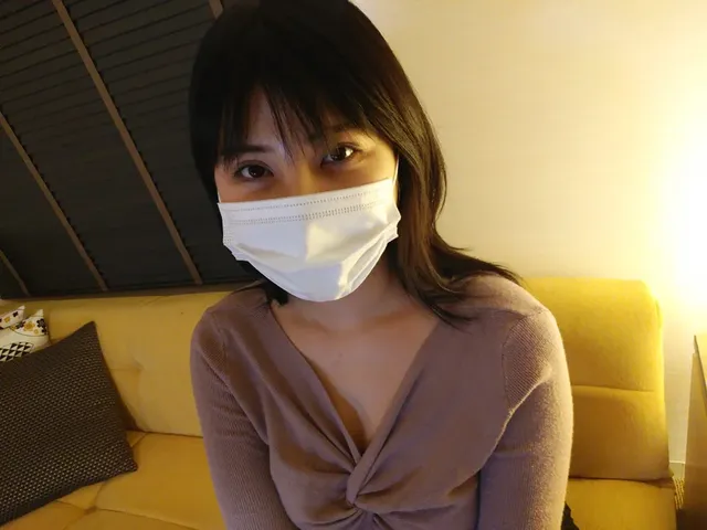 顔を隠すためにマスク着用… マスク着用を条件に撮影を了承してくれた かおるちゃん