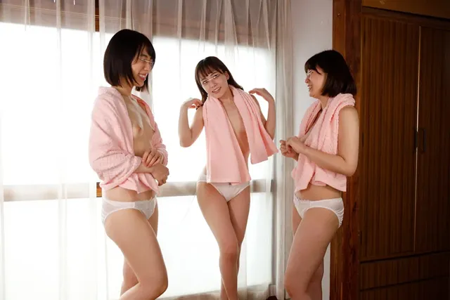 都会から遊びに来たイトコ… 無防備な風呂上がり姿でいる欲求不満な従姉妹たち