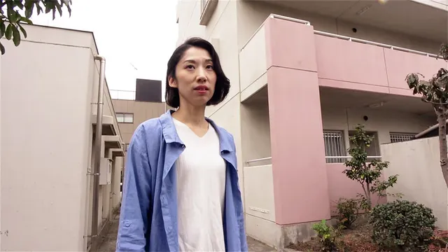 仕事帰りの美人妻をお持ち… 寝取られ妻13人NTRデラックス2