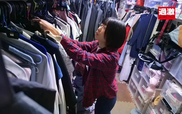 初めて監督を任され気合十… 逆寝取りチ○ポでイキまくってしまった敏感ビクビク女AD