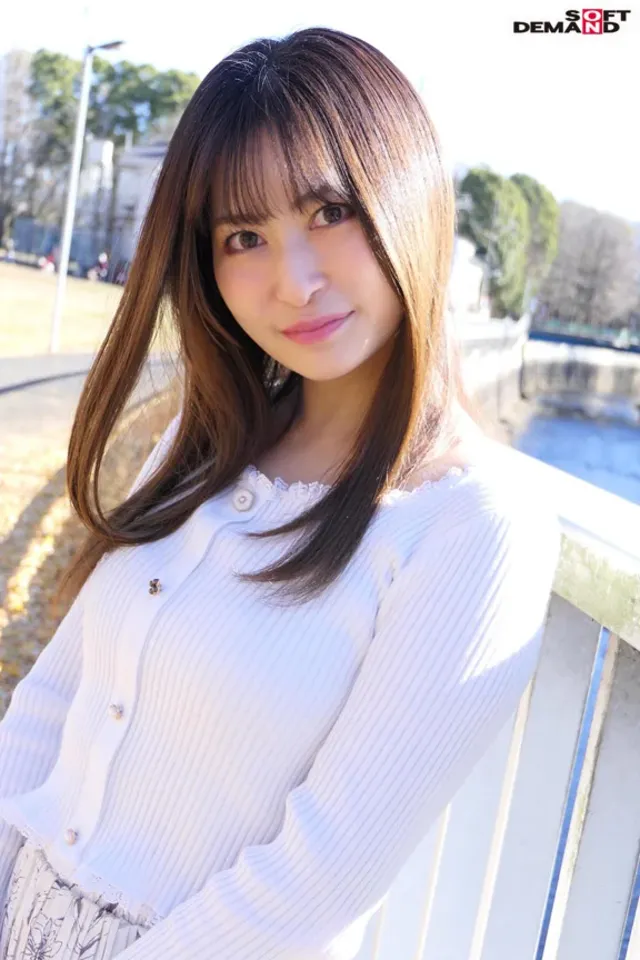 経験人数たった1人。18… 4年ぶりのSEX いざ性欲満開！ 宮市怜奈（仮）
