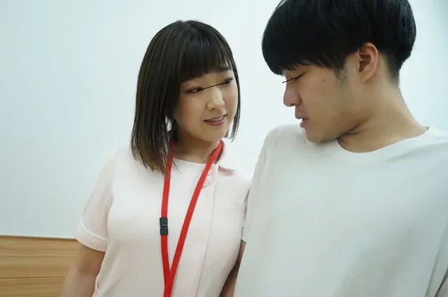 なぜか巨乳でHな看護師ば… 入院したら看護師がみんな巨乳でノーブラ！？2