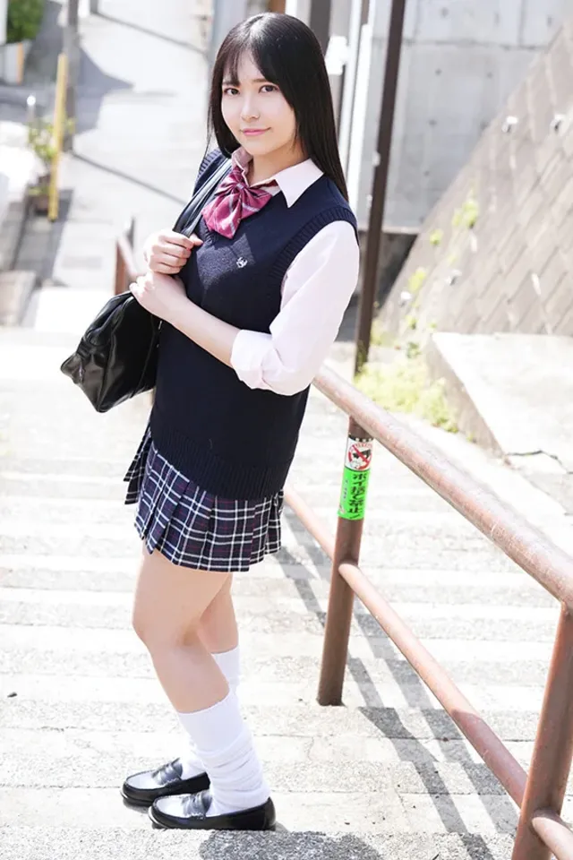 街ゆくウブそうな女子に性… 女子○生限定！お風呂で密着混浴体験してもらえませんか