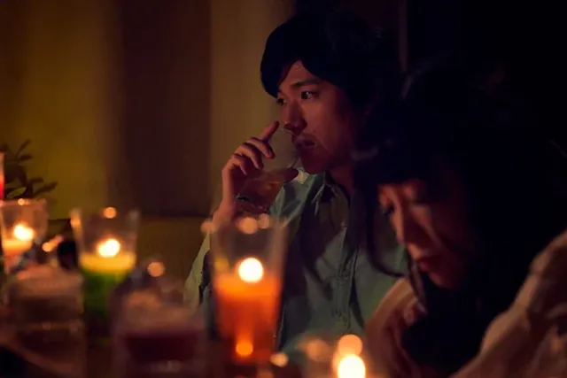 バーで知り合い飲み友達だ… love＆hate