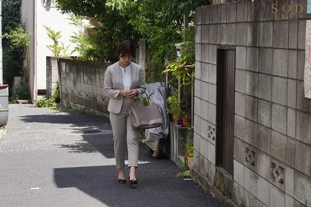 「嫉妬するほどの不倫を覗… 中出しセックスに明け暮れた最後のお泊りW不倫 紗倉まな
