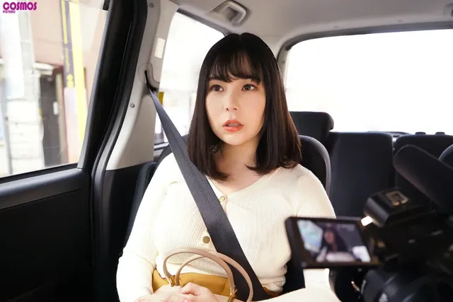 夫婦間のセックスレスから… 素人妻が一般大学生の自宅に一泊 ゆりさん31歳