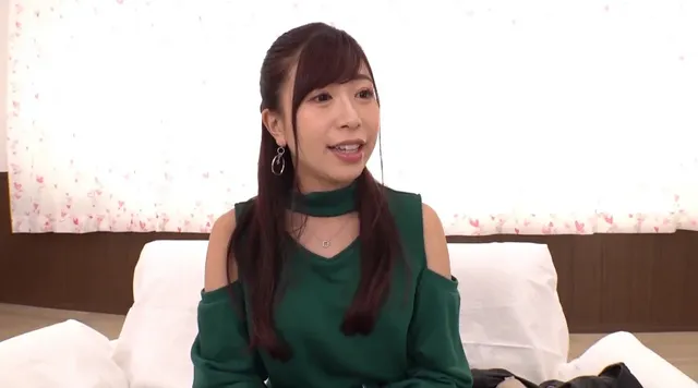 「今日はこれから服とか買… 心優しい人妻さんがチャレンジする素股ケア！～かなみ編