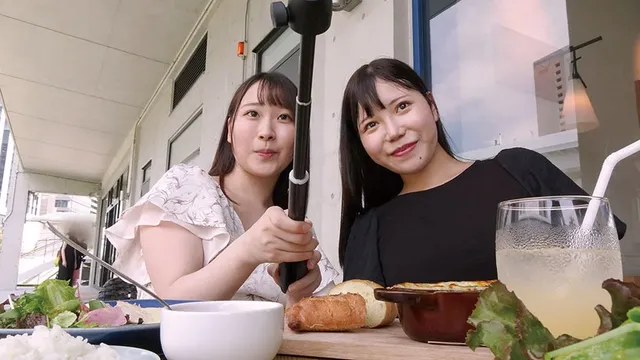 「女の子同士のチュー…初… 女子旅028