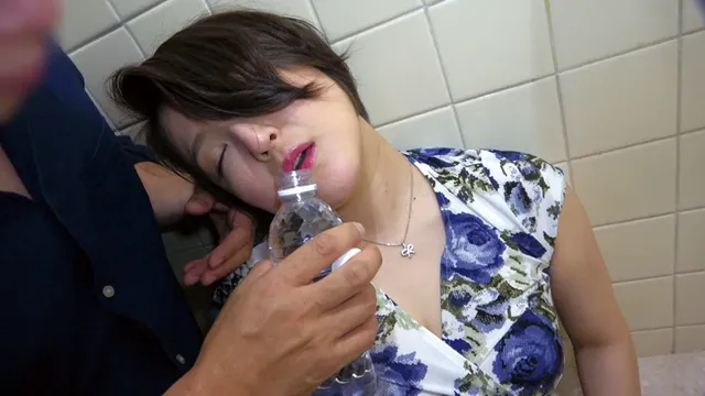 いつもは話が面白くて気さ… いつもよりベロ酔いスナックママはド淫乱ビッチ説