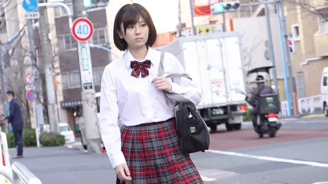 偏差値が高い女子○生は好… 有名進学校の女子○生が初めてのオナニー鑑賞！ あずさ