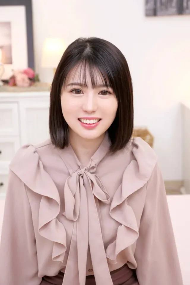 ネットで募集した姉弟が賞… 仲良し姉弟が賞金欲しさにエロミッションに挑戦！ゆい