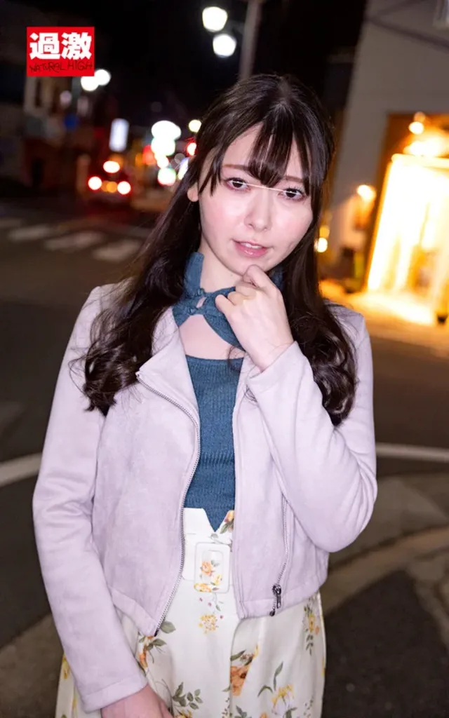 ちょっぴりエッチなオイル… 【Dカップみすずちゃん】潮吹きマジックミラー号
