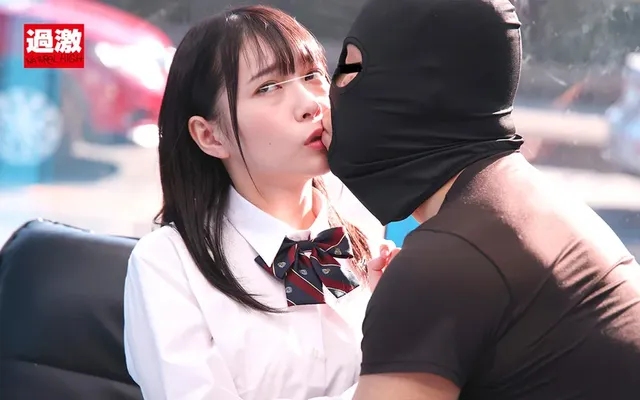 キス経験の浅いウブ娘が大… 接吻マジックミラー号