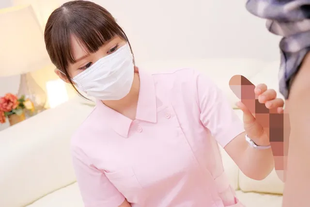 休憩中コンビニへ行くナー… ナースさんが男の性のお悩み相談＆早漏診療！れいさん