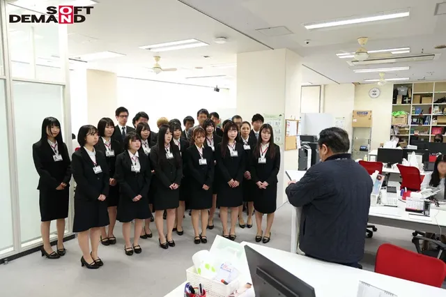 おかげ様でSOD新入社員… 【大型バスで出発！車内でヌキヌキバスツアー開始！】