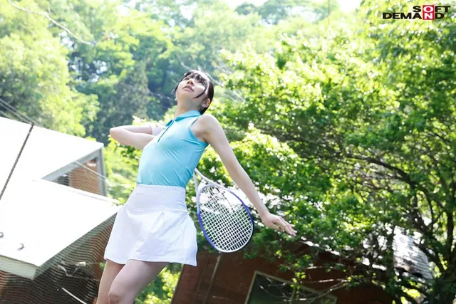 宮崎県出身19歳。恥じら… 敏感すぎる潮まみれおもらしエース 月美りょう AV DEBUT