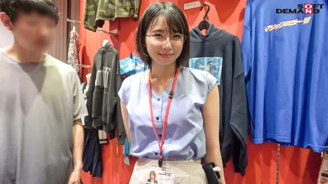 SOD女子社員の特別業務… ハダカになるより恥ずかしい脱ぎキャンBOX野球拳
