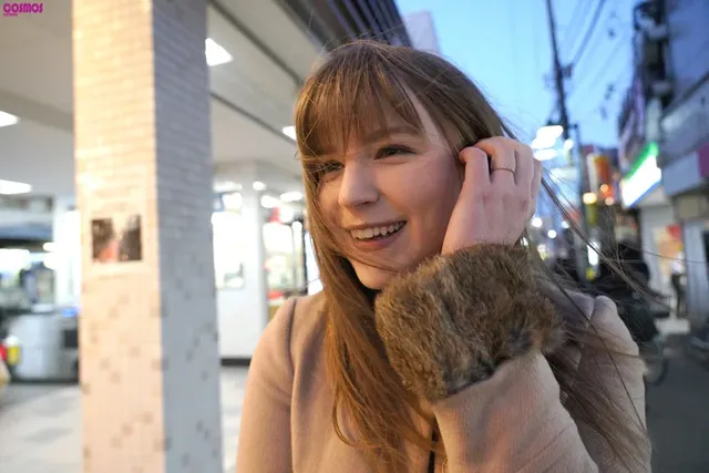 メガサイズの巨尻とカワイ… 笑顔で精飲4発～ジューン・ラブジョイさんの変態願望～