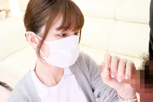 街ゆく白衣の現役ナースを… 完全顔出し現役ナースをガチナンパ！ まいさん