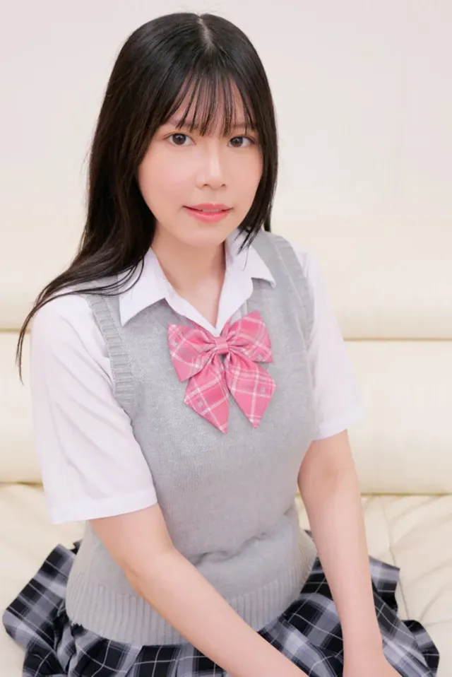 街を歩いている男女に声を… 異性として意識してない友達男女が初めての素股に挑戦！