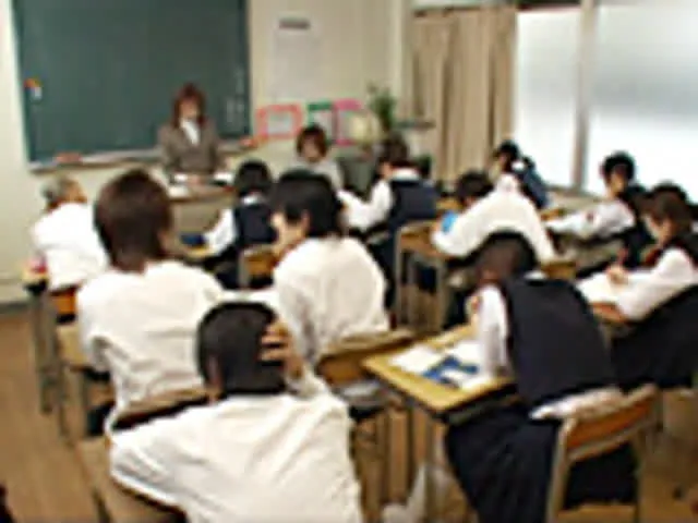 恥ずかしがって知らないフ… 思春期☆学生の初めてのABC