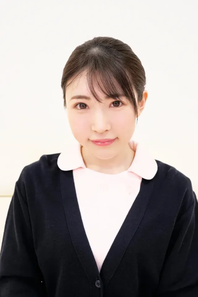 街ゆく白衣の現役ナースを… 完全顔出し現役ナースをガチナンパ！ひかるさん