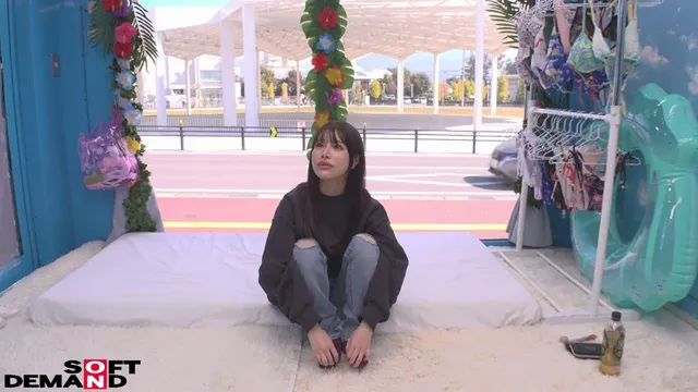 海無し県の素人女性に声を… マジックミラー号 足つぼマッサージ！めい編