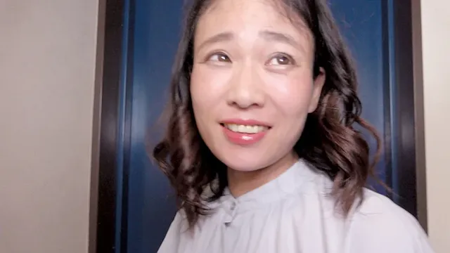 乳首をつまんだり、引っ張… もてあました身体 肥大した感じすぎる長乳首 椎名朝妃