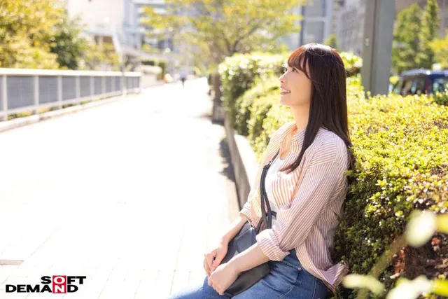 ちゃきちゃき明るい性格で… 宮多里奈 29歳 AV DEBUT