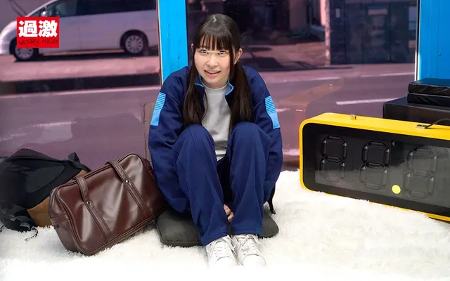 今回のマジックミラー号は… 【ダンス部あやちゃん】失禁マジックミラー号
