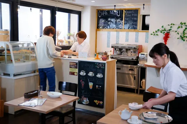 同じカフェでバイトしてい… クロージングの後は―