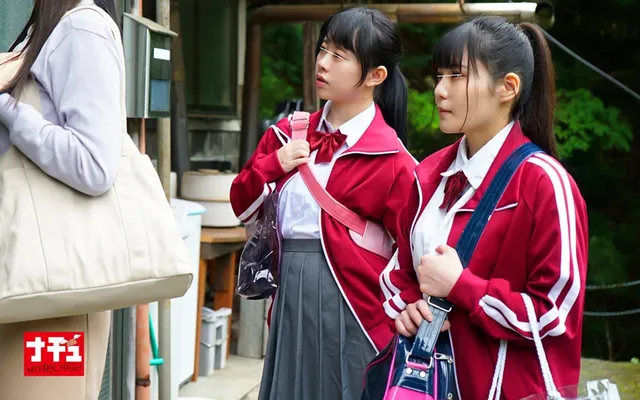温泉旅館で見つけたオジサ… 男湯で出会った痴女っこ10