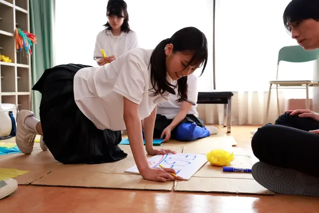 【○活マネージャー】前田… 胸チラしている姿に発情しちゃった俺 前田美波