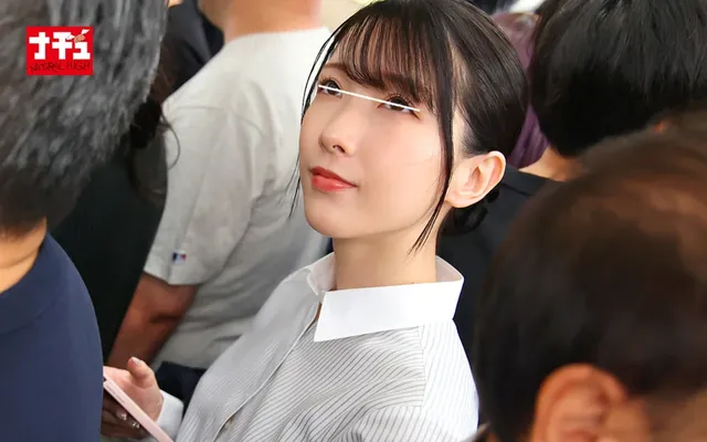 満員電車で出会ったのは仕… 対面羞恥でベロキス発情娘5 ツンデレ清楚OL
