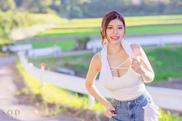 上司のパワハラで会社を辞… 女神みたいな巨乳美女に何度も何度も射精した一週間