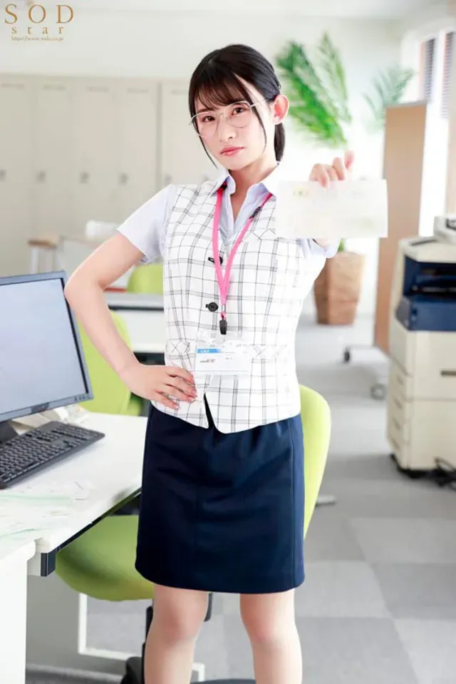 ある日自宅に呼んだデリヘ… デリヘル呼んだら経理部の欲求不満OLと遭遇 宮島めい