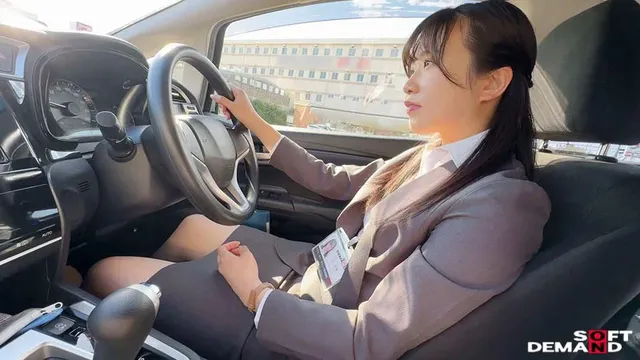 【個人ハメ撮りを勝手に発… 新卒2年目 営業部 辻早織 勝手に初AV出演